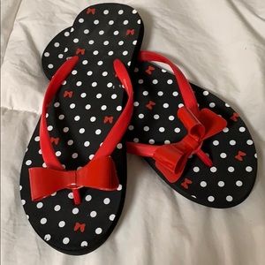 Disney Minnie Mouse Flip Flops from Disneyland! 9